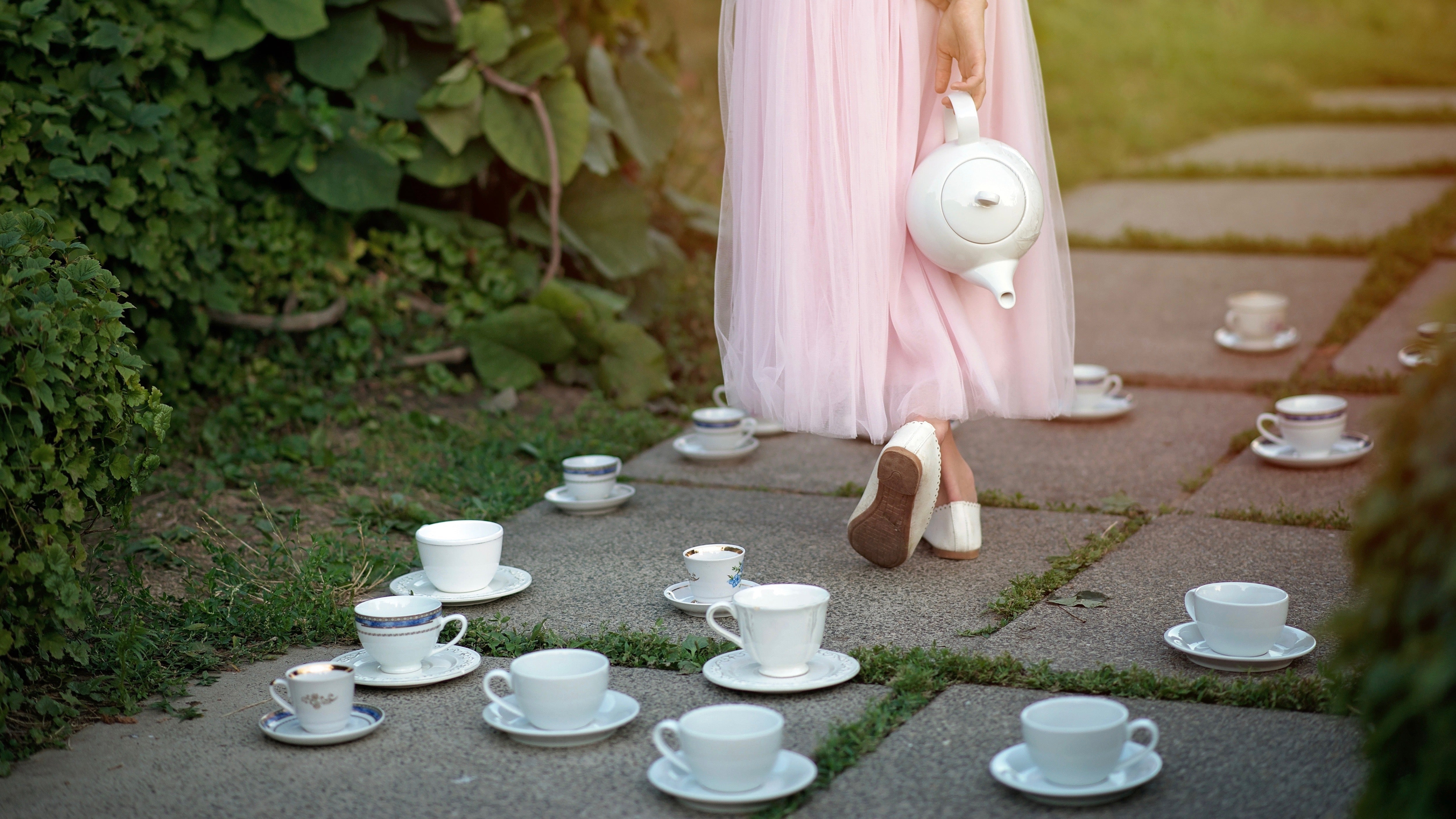 HOW TO HOST A FAIRY TEA PARTY