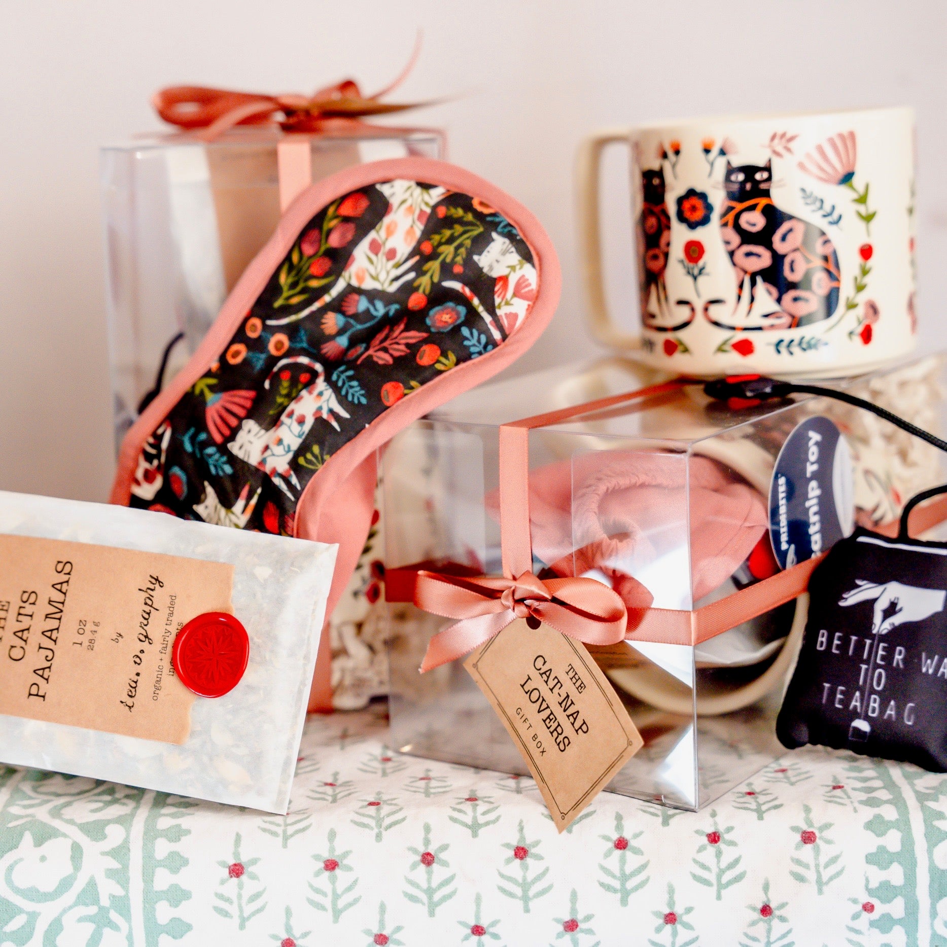 Cat-Nap Lovers Gift Box