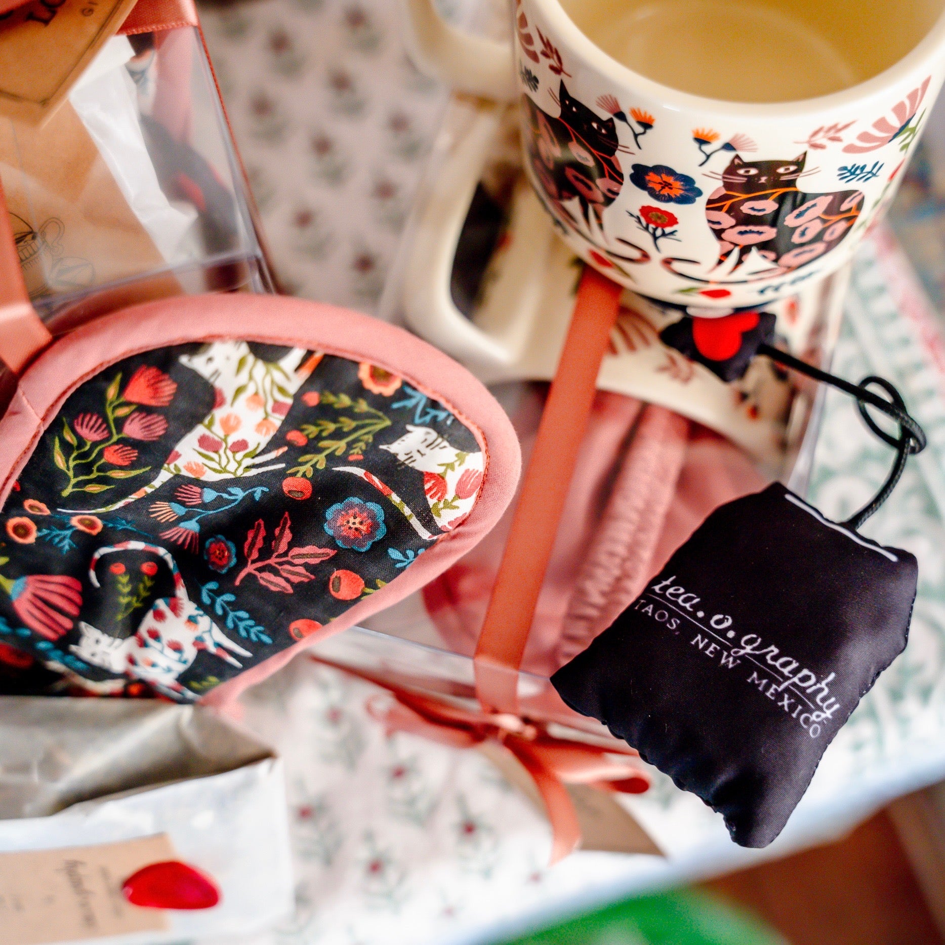 Cat-Nap Lovers Gift Box